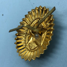 Load image into Gallery viewer, Original Army Cap Badge - Soviet Officers - The Militaria Shop