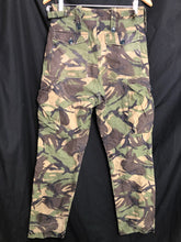 Charger l'image dans la galerie, Genuine British Army DPM Camouflaged Combat Trousers - Size 82/80/96 - The Militaria Shop