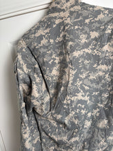 Load image into Gallery viewer, Surplus US Army ACU Combat Uniform Jacket-Medium Regular - The Militaria Shop