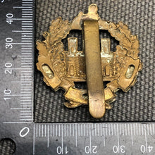 Charger l'image dans la galerie, Original WW2 British Army Cap Badge - Essex Regiment - The Militaria Shop