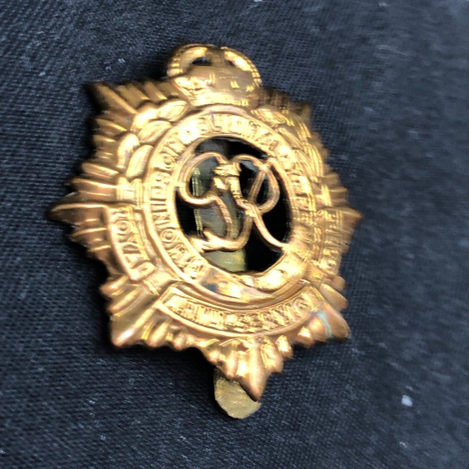Original British Army Cap Badge - Royal Army Service Corps - The Militaria Shop