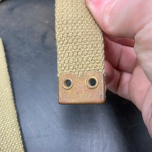 Lade das Bild in den Galerie-Viewer, Original WW2 British Army 37 Pattern Equipment Webbing L Strap Set - The Militaria Shop