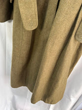 Load image into Gallery viewer, Original WW2 Canadian Army Soldiers Greatcoat - Size 38" Chest - The Militaria Shop