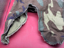 Charger l'image dans la galerie, Original US Army M1 Camo Helmet Cover - Vietnam Found - Combat Worn - The Militaria Shop