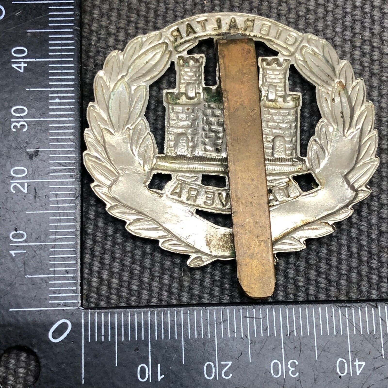 Original WW2 British Army Cap Badge - West Yorkshire Regiment - The Militaria Shop