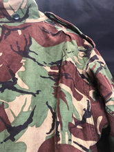 Load image into Gallery viewer, Genuine British Army 68 Pattern DPM Camouflaged Combat Smock - 36" Chest - The Militaria Shop
