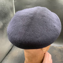 Lade das Bild in den Galerie-Viewer, Genuine British Army Forces All Regiment Wool Beret - Size 55 - The Militaria Shop