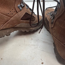 Load image into Gallery viewer, British Army Surplus Brown Leather Combat Boots - Iturri - Size UK 7 M - The Militaria Shop