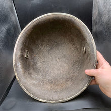 Charger l'image dans la galerie, Original WW2 British/Canadian Army Mk3 "Turtle" Combat Helmet - The Militaria Shop