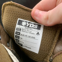 Load image into Gallery viewer, British Army Surplus Brown Leather YDS Kestrel Combat Patrol Boots - Size UK 7 M - The Militaria Shop