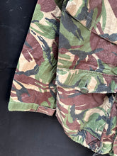 Lade das Bild in den Galerie-Viewer, Genuine British Army DPM Camouflaged Combat Field Jacket - Size 170/96 - The Militaria Shop
