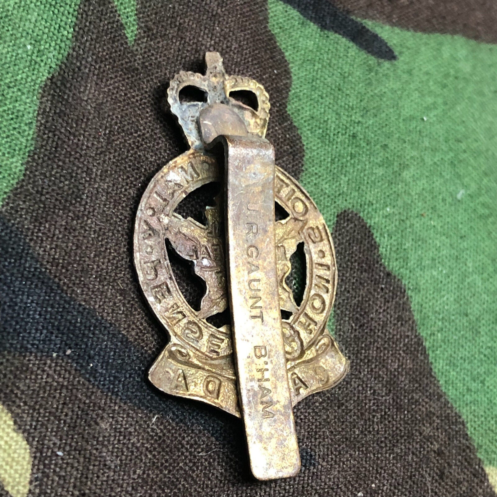 Original Canadian Army Royal Montreal Regiment Beret / Cap Badge - The Militaria Shop