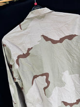 Load image into Gallery viewer, Gulf War US Army DCU Camouflaged Combat Field Coat/Jacket - Medium/Short - The Militaria Shop