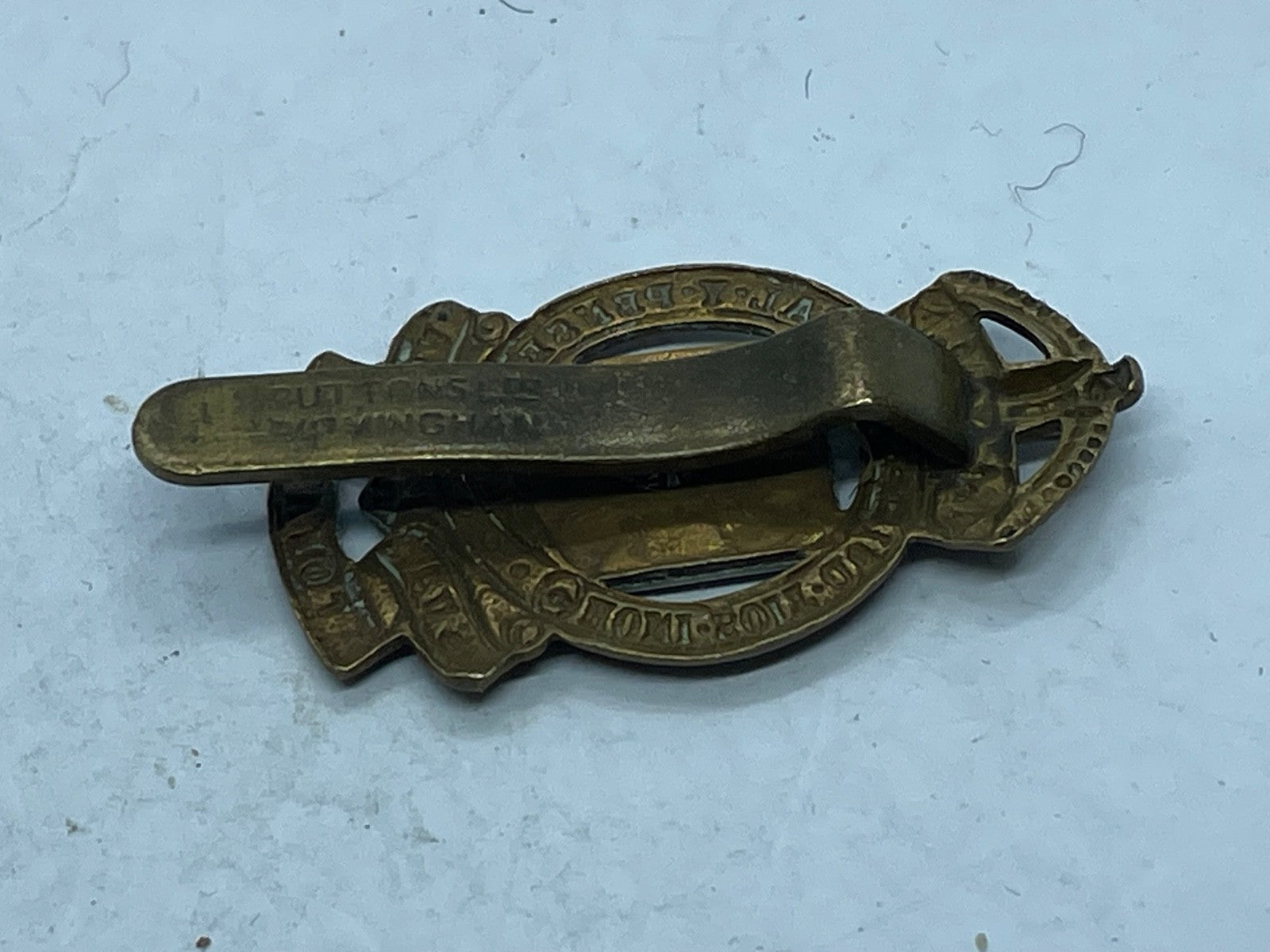 Original British Army Royal Army Ordnance Corps RAOC Cap Badge - The Militaria Shop