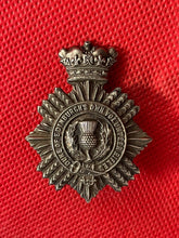Load image into Gallery viewer, WW1 / WW2 British Army Duke of Edinburgh's Own Volunteer Rifles Cap Badge - The Militaria Shop