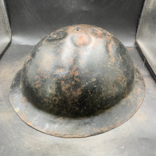 Lade das Bild in den Galerie-Viewer, Original British Army WW2 Combat Steel Helmet - The Militaria Shop