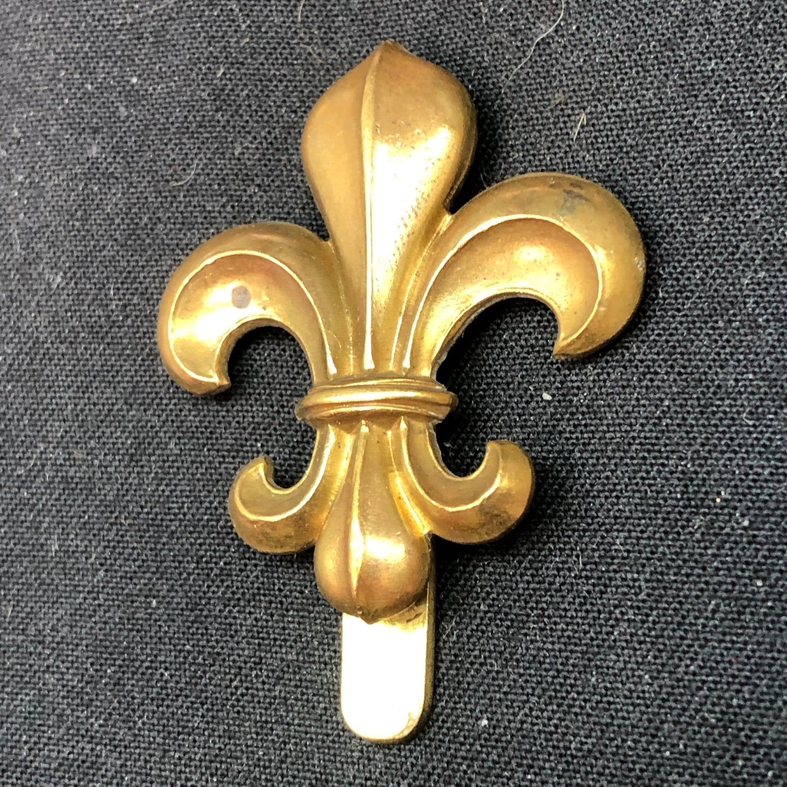 Original WW2 British Army Cap Badge - Manchester Regiment - The Militaria Shop