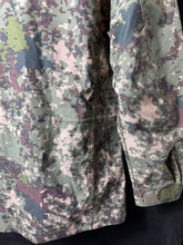 Lade das Bild in den Galerie-Viewer, Genuine Republic of Korea Navy Digital Camouflage Jacket Uniform - 46" Chest - The Militaria Shop