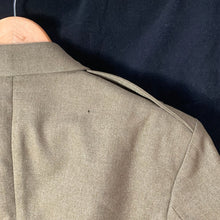 Lade das Bild in den Galerie-Viewer, Original WW2 US Army Class A Dress Jacket 1940 - Private Ryan Prop - 36" Regular - The Militaria Shop