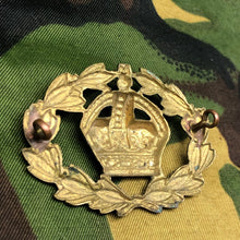 Lade das Bild in den Galerie-Viewer, Original British Army WW2 Sleeve Badge - Warrant Officer Class 2 - The Militaria Shop