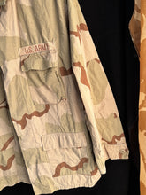 Charger l'image dans la galerie, Gulf War US Army DCU Camouflaged Combat Field Coat/Jacket - Large/Long - The Militaria Shop