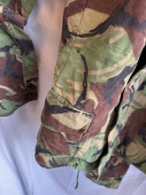 Load image into Gallery viewer, Genuine British Army Surplus DPM Camouflaged 1968 Pattern Smock - Size 7 - 38" - The Militaria Shop