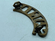 Lade das Bild in den Galerie-Viewer, Original WW1 British Army King's Regiment Shoulder Title - The Militaria Shop
