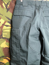 Load image into Gallery viewer, Vintage 511 Combat Tactical Series Cargo Pants Trousers - Size Medium Short - The Militaria Shop