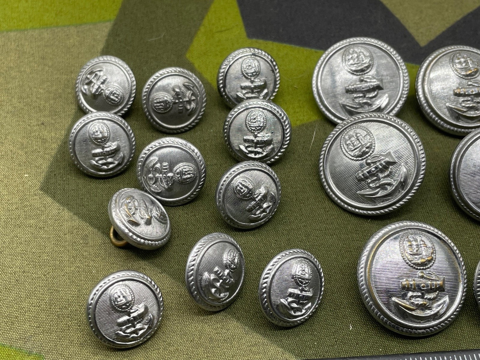 Original Port Of Bristol Authority Police (20 Officer Unit) Tunic Buttons - The Militaria Shop