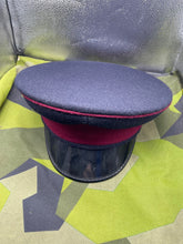 Lade das Bild in den Galerie-Viewer, Original British Army - Royal Army Medical Corps Peaked Cap - Size 59cm - The Militaria Shop