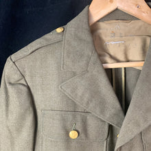 Lade das Bild in den Galerie-Viewer, Original WW2 US Army Class A Dress Jacket 1940 - Private Ryan Prop - 36" Regular - The Militaria Shop