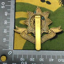 Lade das Bild in den Galerie-Viewer, Original WW1 British Cap Badge - Worcestershire Regiment - The Militaria Shop