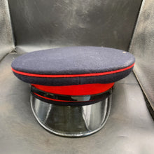 Lade das Bild in den Galerie-Viewer, British Army Royal Artillery Peaked Cap - Size 55 - The Militaria Shop