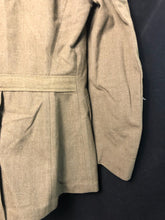 Lade das Bild in den Galerie-Viewer, Original WW2 US Army Class A Dress Jacket - Private Ryan Prop - 39" Long - The Militaria Shop
