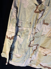 Load image into Gallery viewer, Gulf War US Army DCU Camouflaged Combat Field Coat/Jacket - Medium/Long - The Militaria Shop