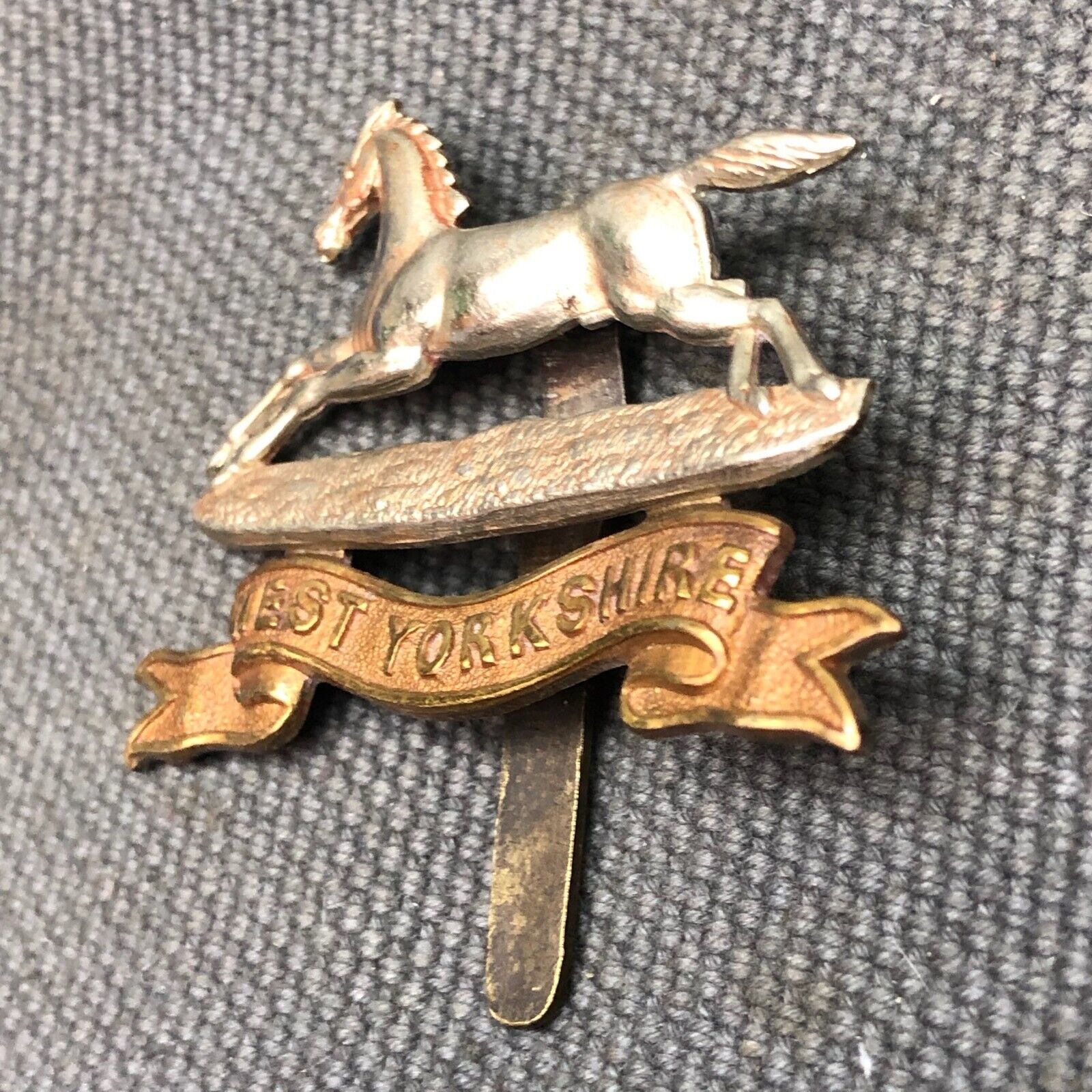 Original WW2 British Army Cap Badge - West Yorkshire Regiment - The Militaria Shop