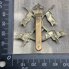 Load image into Gallery viewer, Original WW2 9th Queen's Royal Lancers British Army Cap Badge - The Militaria Shop