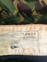 Charger l'image dans la galerie, Original British Army Royal Engineers Uniform Jacket - The Militaria Shop