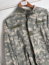 Charger l'image dans la galerie, Surplus US Army ACU Combat Uniform Jacket-Medium X Long - The Militaria Shop