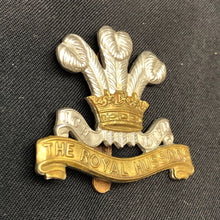 Load image into Gallery viewer, Original British Army WW2 The Royal Hussars Cap Badge - The Militaria Shop