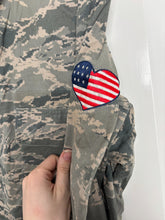 Charger l'image dans la galerie, Surplus US Air Force UCP Uniform Jacket 42 Long - The Militaria Shop