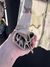 Charger l'image dans la galerie, Gulf War US Army DCU Camouflaged Combat Field Coat/Jacket - Large/X-Long - The Militaria Shop