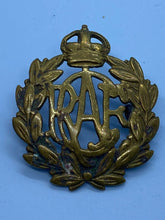 Load image into Gallery viewer, Original WW2 Royal Canadian Air Force Enlisted Mans Cap Badge - The Militaria Shop