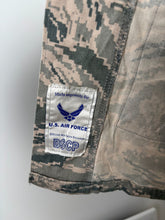 Charger l'image dans la galerie, Surplus US Air Force UCP Uniform Jacket 36R - The Militaria Shop