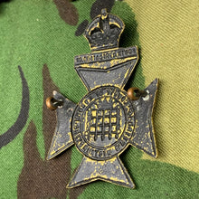 Load image into Gallery viewer, Original WW1 British Army 16th Battalion Queen's Westminster Rifles Cap Badge - The Militaria Shop