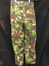 Charger l'image dans la galerie, Genuine British Army Surplus Camouflaged DPM Combat Trousers - Size 75/76/92 - The Militaria Shop
