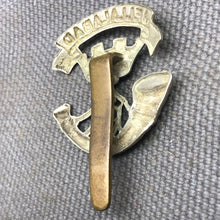 Charger l'image dans la galerie, Original WW2 British Army Cap Badge - Somerset Light Infantry - The Militaria Shop
