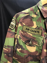 Charger l'image dans la galerie, Genuine British Army Camouflage DPM Jacket - Size 170/104 - The Militaria Shop
