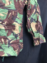 Load image into Gallery viewer, Vintage British Army Surplus Camouflaged Combat DPM Jacket - Size 170/96 - The Militaria Shop