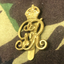 Load image into Gallery viewer, Original WW1 British Army Norfolk Yeomanry George V Cap Badge - The Militaria Shop